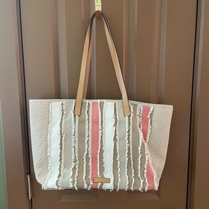 Vera bradley beach bag